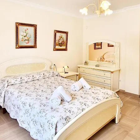 Golden Costa Del Sol - Big Private Pool - Bbq - Good Location *