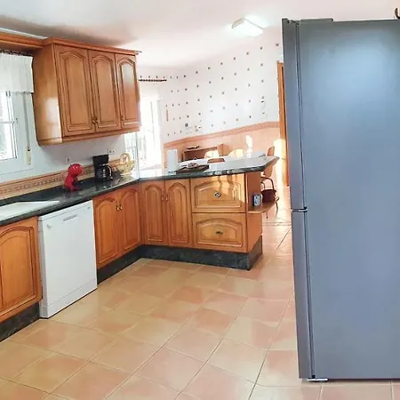 Golden Costa Del Sol - Big Private Pool - Bbq - Good Location Villa *